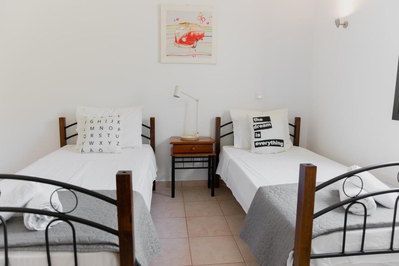 Kouvelia Country Home Luxury Villa Rental Nerotrivia Ngoại thất bức ảnh