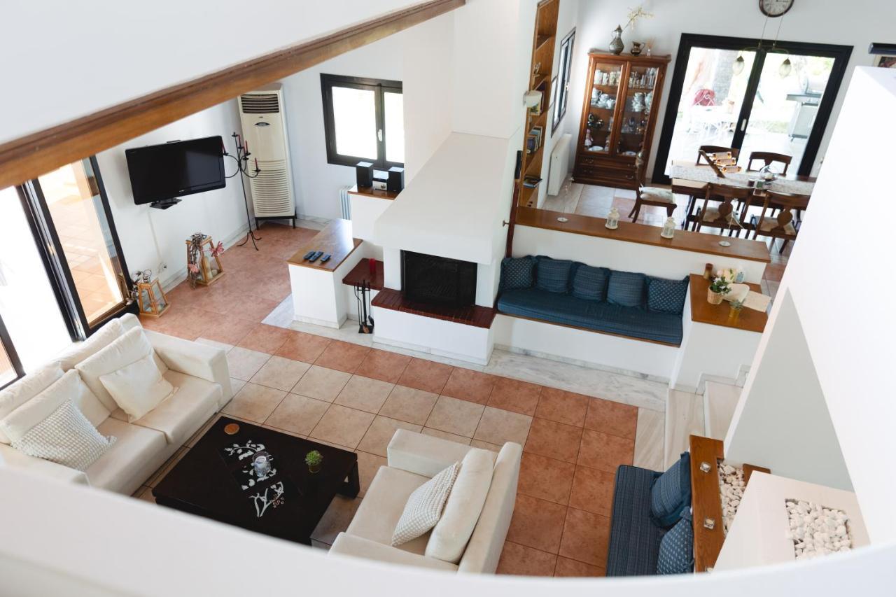 Kouvelia Country Home Luxury Villa Rental Nerotrivia Ngoại thất bức ảnh