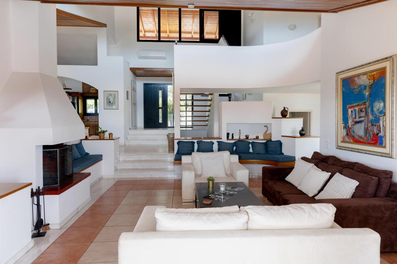 Kouvelia Country Home Luxury Villa Rental Nerotrivia Ngoại thất bức ảnh