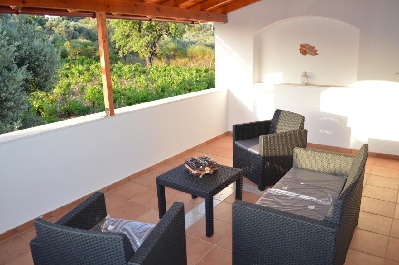 Kouvelia Country Home Luxury Villa Rental Nerotrivia Ngoại thất bức ảnh